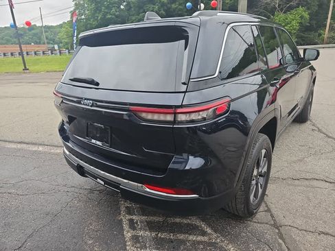 Used 2024 Jeep Grand Cherokee Limited 4xe image 7