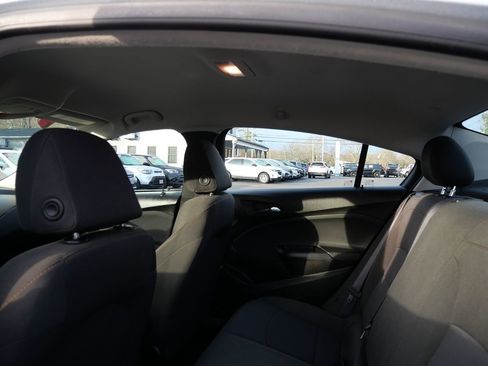 Used 2017 Chevrolet Cruze LS image 21