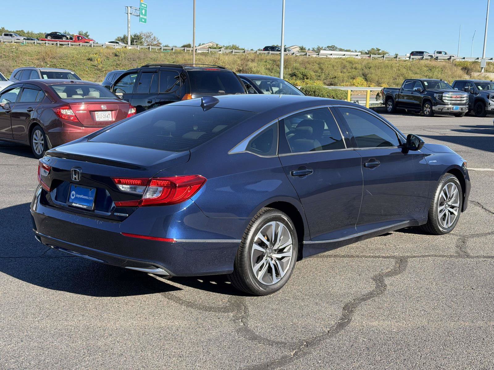 Used 2020 Honda Accord EX image 2
