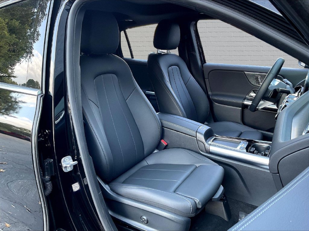 Used 2024 Mercedes-Benz GLA 250 4MATIC image 24