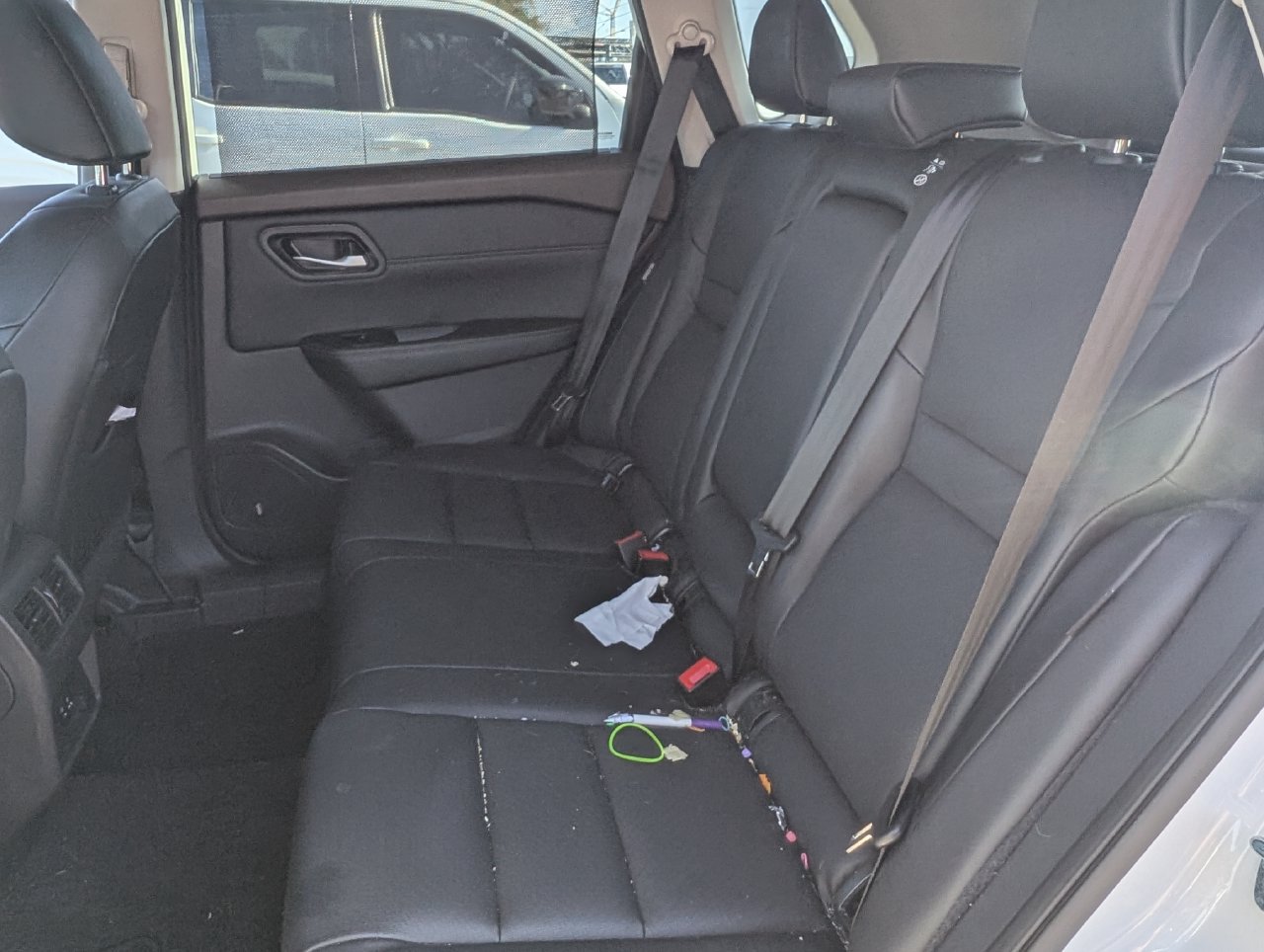 Used 2023 Nissan Rogue SV w/ SV Premium B Package FWD image 27