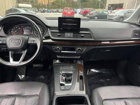 Used 2019 Audi Q5 2.0T Premium w/ Convenience Package image 16