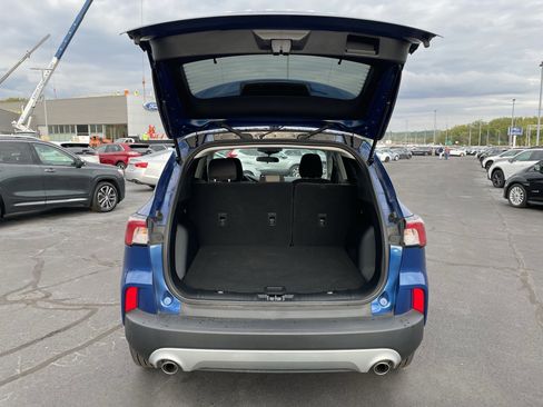 Used 2022 Ford Escape SE w/ Cold Weather Package image 5