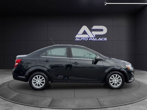 Used 2020 Chevrolet Sonic LT w/ Convenience Package image 8