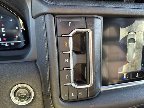 Certified 2022 GMC Yukon XL Denali image 19