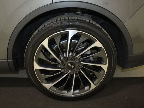 Used 2023 Lincoln Aviator Reserve w/ Equipment Group 201A RWD image 23