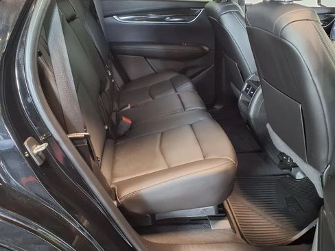 Used 2021 Cadillac XT5 Premium Luxury AWD/4WD image 11