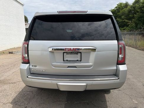 Used 2020 GMC Yukon Denali AWD/4WD image 3
