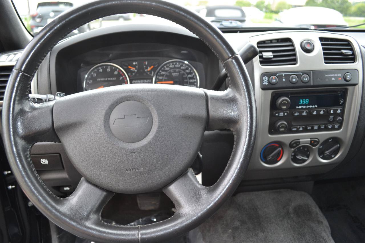 Used 2011 Chevrolet Colorado LT AWD/4WD image 12