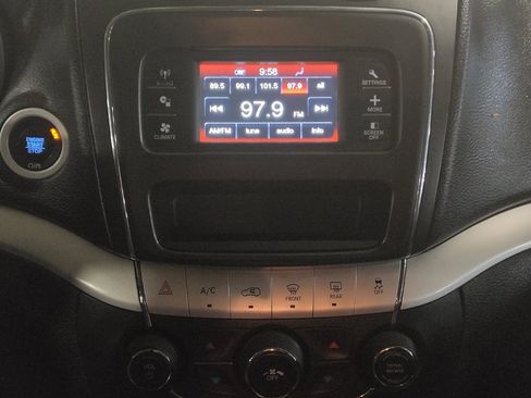 Used 2018 Dodge Journey SE w/ Popular Equipment Group image 25