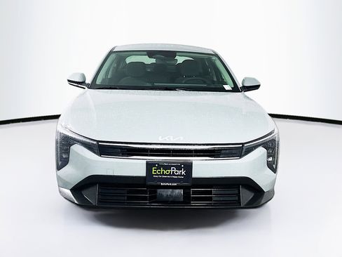 Used 2025 Kia K4 LXS image 2