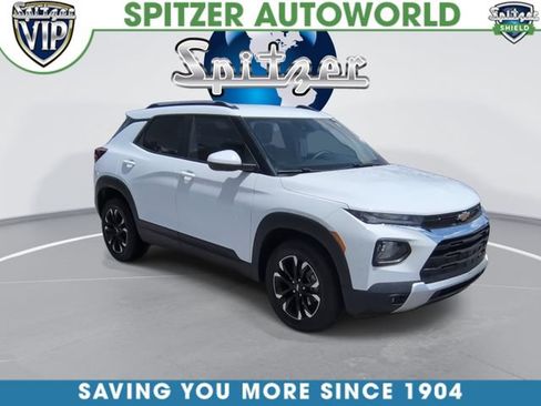 Used 2023 Chevrolet TrailBlazer LT w/ Convenience Package AWD/4WD image 2