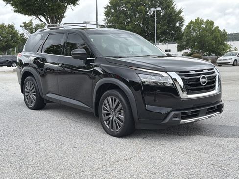 Used 2024 Nissan Pathfinder SL w/ SL Premium Package FWD image 33
