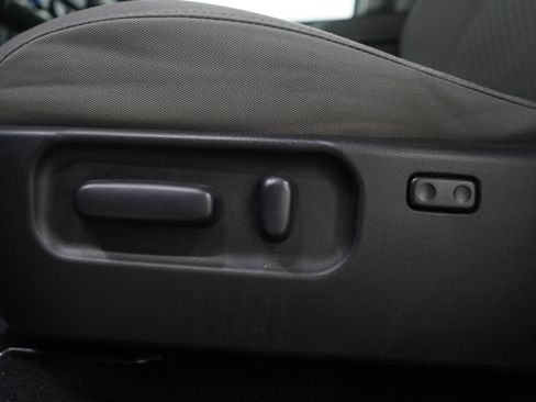 Used 2020 Toyota Tacoma SR5 image 22