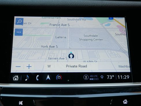 Used 2024 Cadillac XT5 Sportv w/ Technology Package AWD/4WD image 17