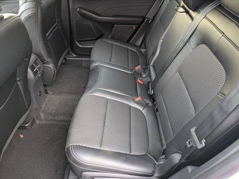 New 2025 Ford Escape SE image 15