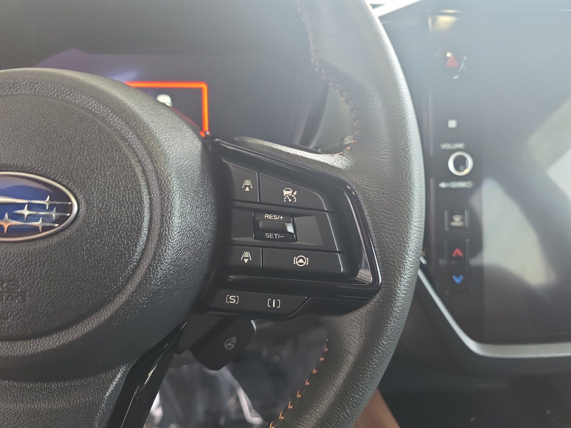 Used 2025 Subaru Forester Touring AWD/4WD image 18