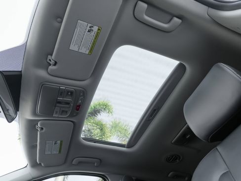 Used 2023 Kia Telluride S w/ S Sunroof Package FWD image 22