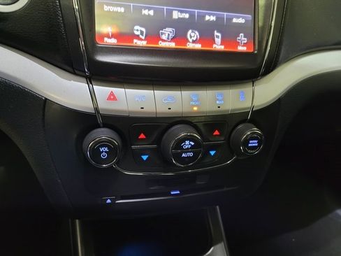 Used 2015 Dodge Journey Crossroad w/ Rear Seat Video Group image 36