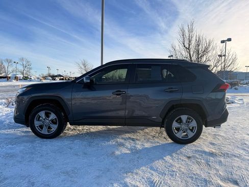 Used 2025 Toyota RAV4 XLE image 4