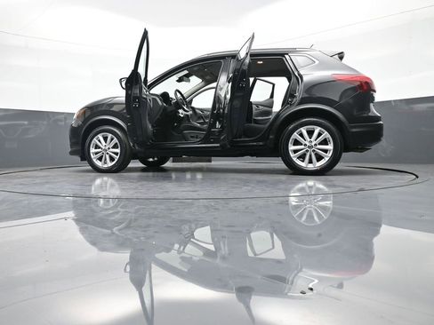 Used 2019 Nissan Rogue Sport SV image 47