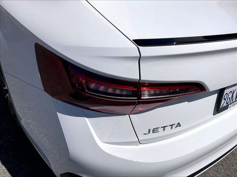 Certified 2023 Volkswagen Jetta Sport FWD image 28