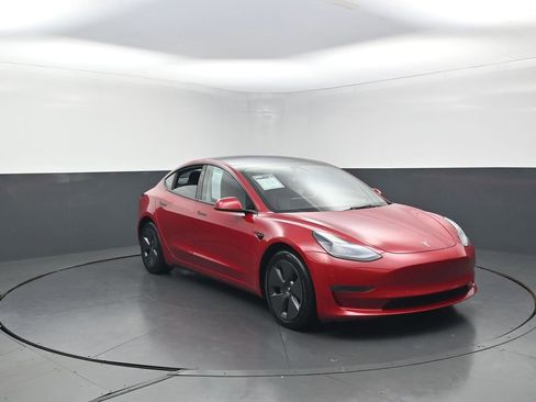 Used 2022 Tesla Model 3 Long Range AWD/4WD image 3