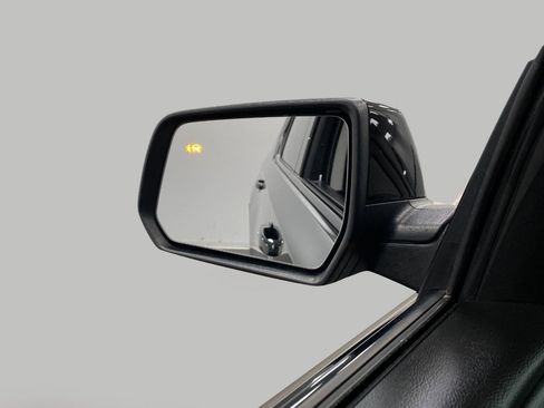 Used 2021 Chevrolet Traverse RS image 20