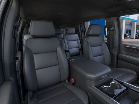 New 2026 Chevrolet Suburban LT w/ Comfort Package image 16