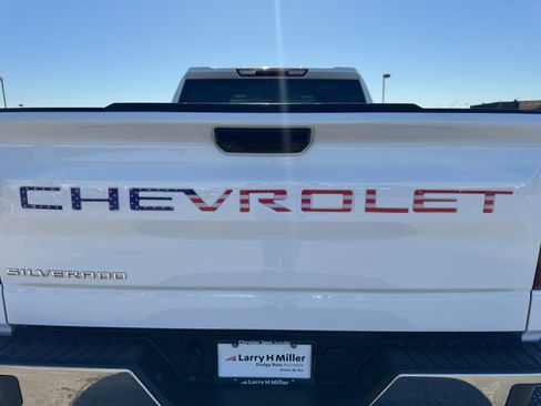 Used 2025 Chevrolet Silverado 1500 W/T w/ WT Value Package AWD/4WD image 32
