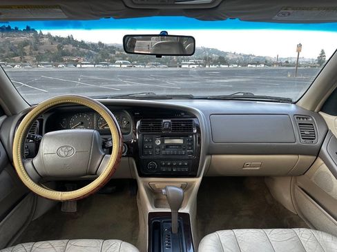 Used 1998 Toyota Avalon XLS image 23