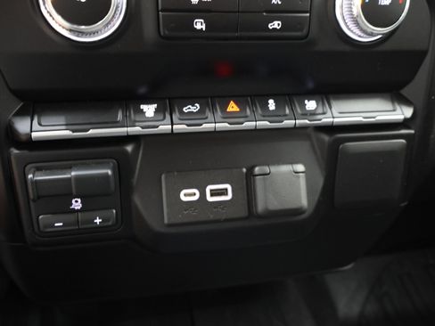 Used 2023 GMC Sierra 2500 SLE AWD/4WD image 51