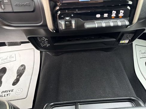 Used 2024 RAM 2500 Laramie AWD/4WD image 21