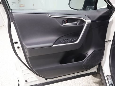 Used 2021 Toyota RAV4 XSE AWD/4WD image 14