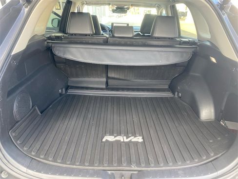 Used 2024 Toyota RAV4 Limited image 30