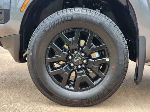 New 2026 Nissan Frontier SV AWD/4WD image 11