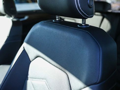 New 2026 Volkswagen Atlas SE image 36