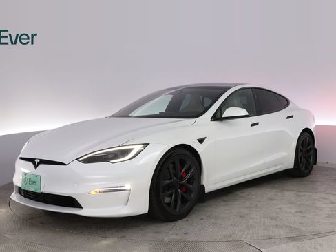 Used 2025 Tesla Model S Plaid AWD/4WD image 2