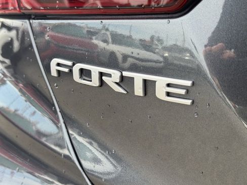 Certified 2023 Kia Forte LXS w/ LXS Technology Package image 11