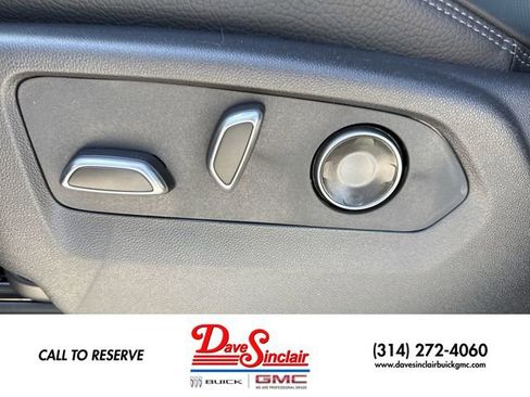 New 2026 GMC Yukon Denali w/ Sun & Power Step Package AWD/4WD image 12