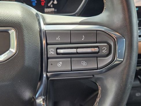 Used 2024 GMC Canyon AT4 w/ AT4 Premium Package image 28