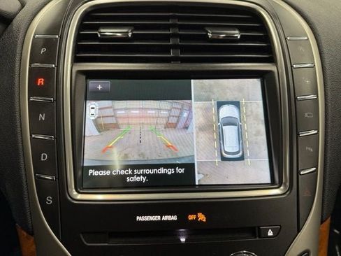 Used 2020 Lincoln Nautilus Reserve AWD/4WD image 19