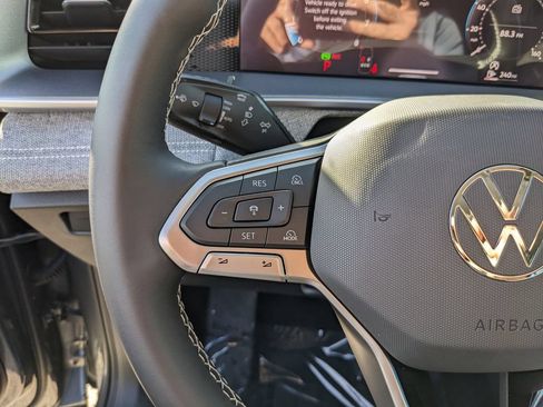 Certified 2026 Volkswagen Tiguan S FWD image 26