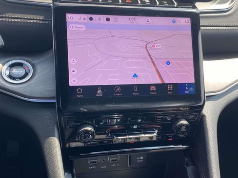 New 2025 Jeep Grand Cherokee L Limited w/ Black Appearance Package image 4