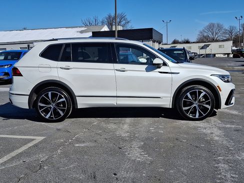 Used 2022 Volkswagen Tiguan SEL R-Line image 7