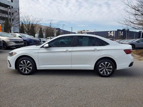 Used 2025 Volkswagen Jetta S image 6