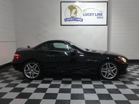 Used 2014 Mercedes-Benz SLK 250 image 6