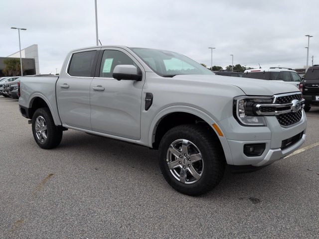 New 2026 Ford Ranger Lariat w/ Chrome Accent Package RWD image 2