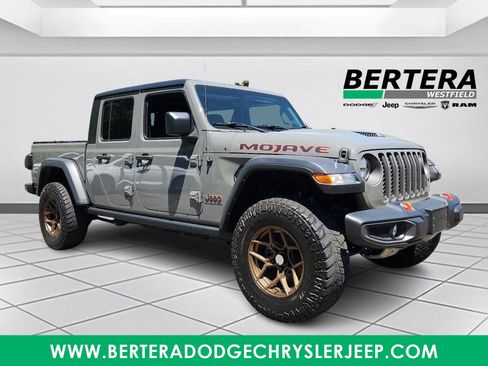 Used 2021 Jeep Gladiator Mojave AWD/4WD image 1