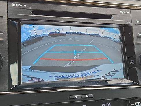 Used 2018 Toyota Avalon XLE Premium image 18